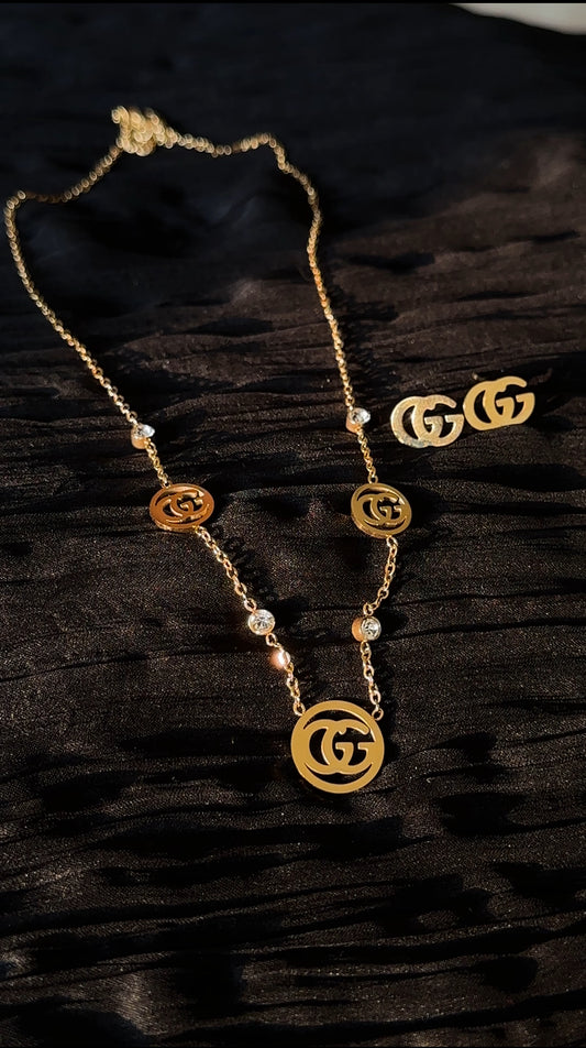 Gucci Rhinestone Necklace Set