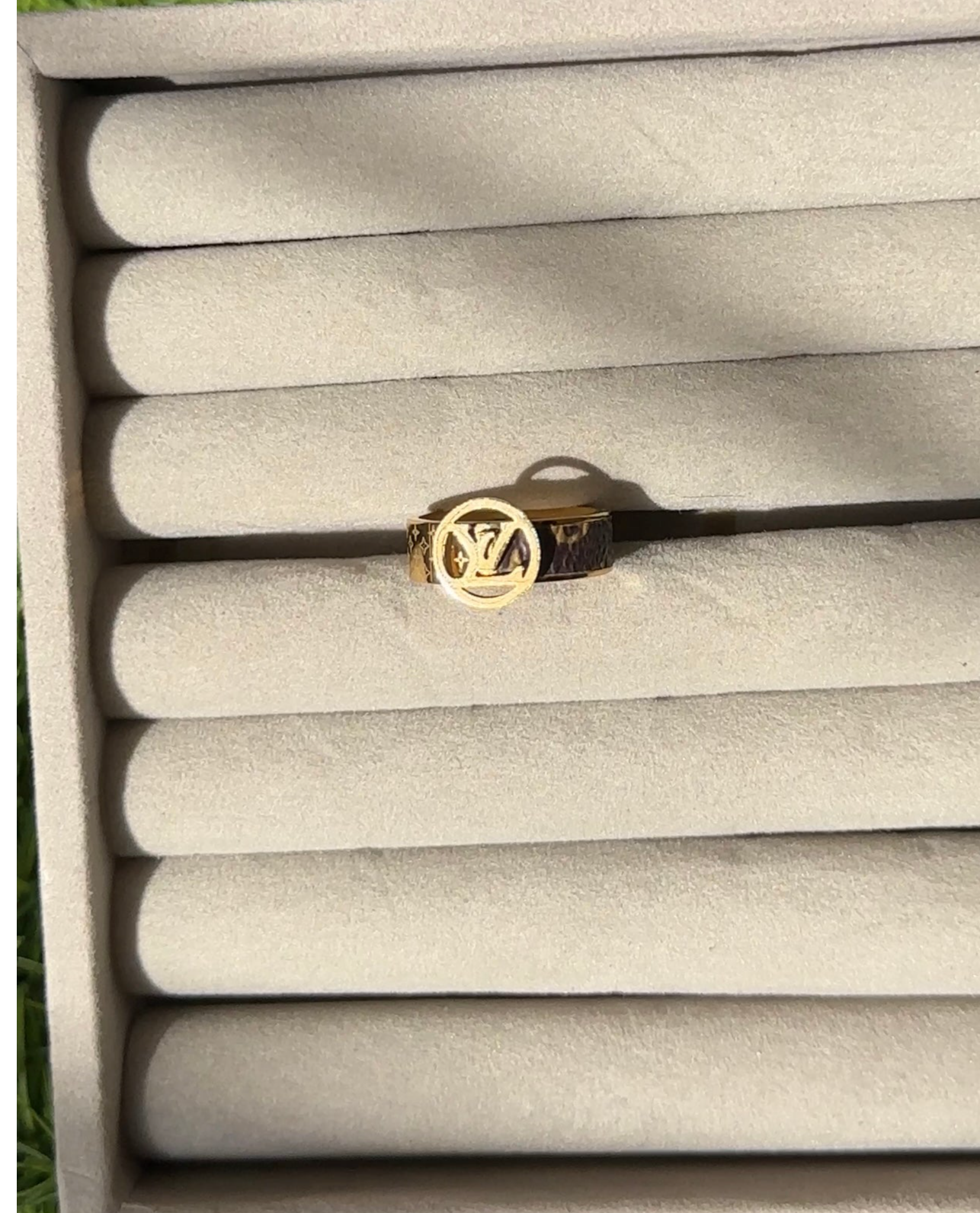 LV Logo Ring